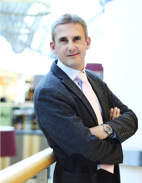 Thomas Roth (Firmengründer) Unternehmensgründer TR-U Thomas Roth (Firmengründer) Unternehmensgründer TR-U